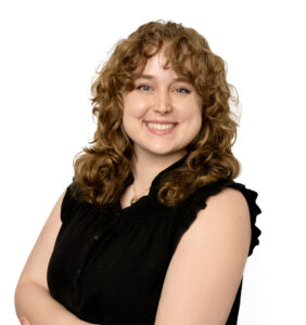Kalee Porter+Receptionist+ArizonaEscrow+headshot
